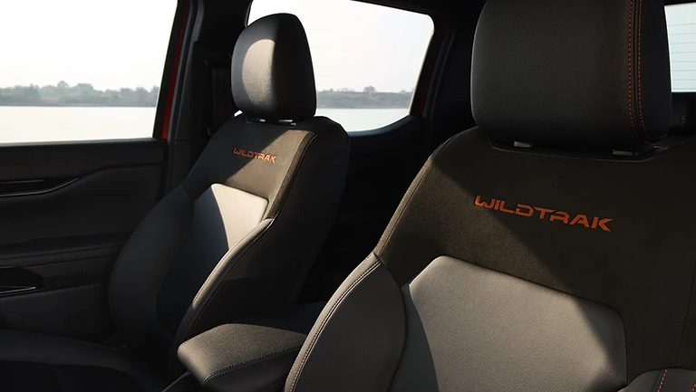 Ford Ford-Ranger — ngoai-that