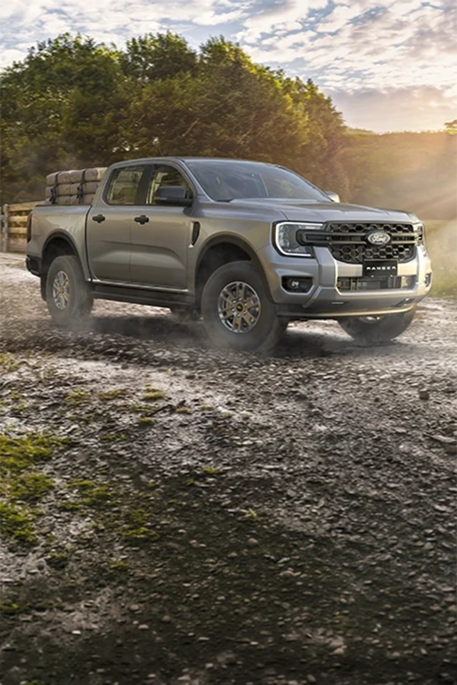 Ford Ford-Ranger — ngoai-that